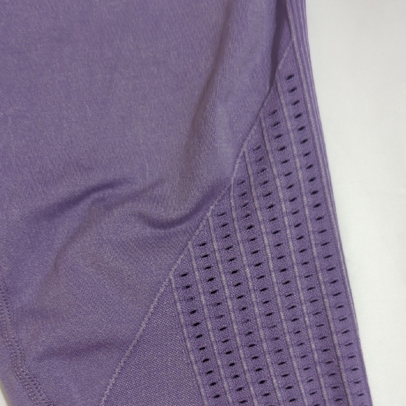 Fabletics Sync Seamless High-Waisted 7/8 Leggings, Color Washed Violetta Size S - Picture 13 of 15